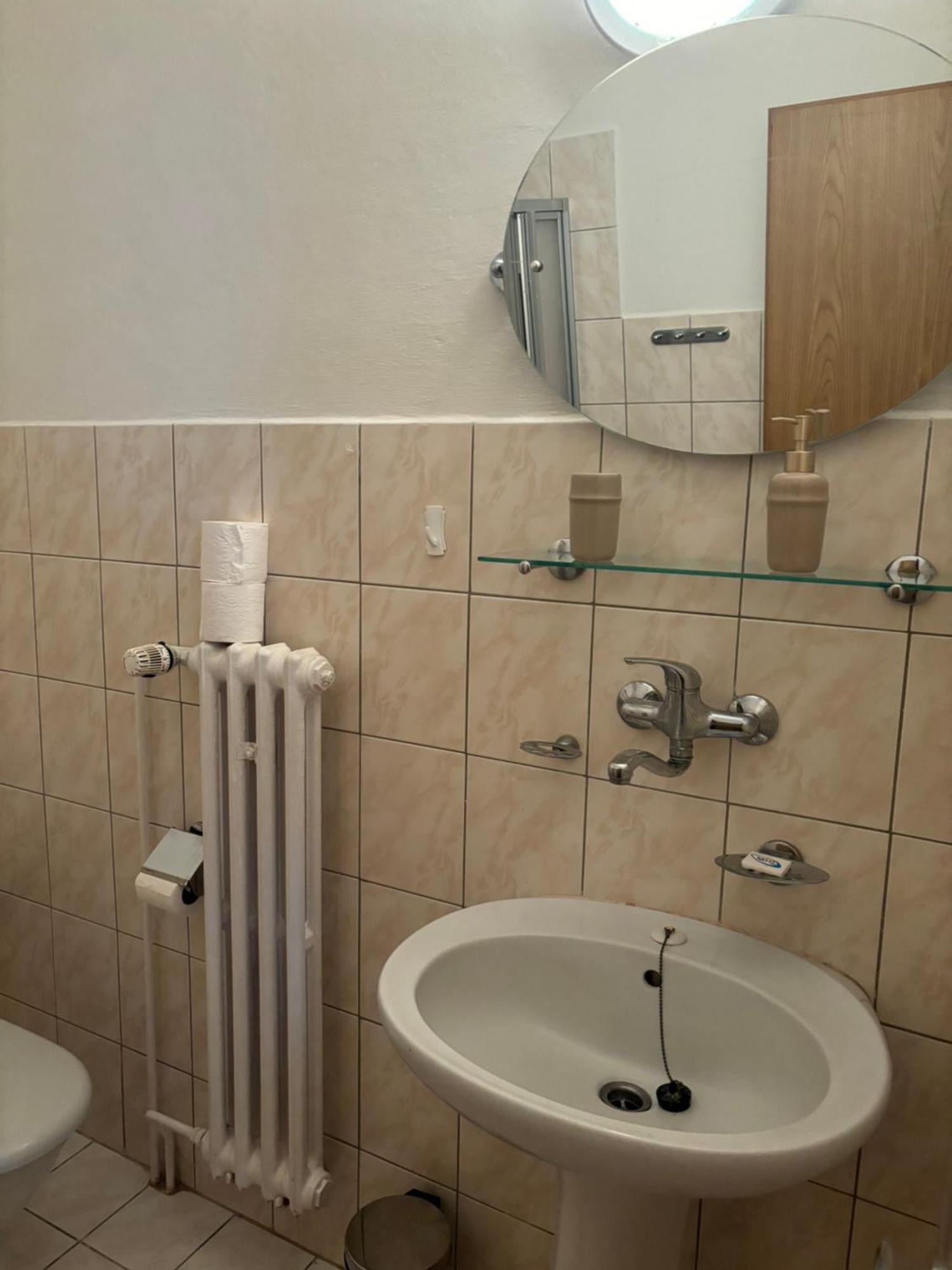Penzion U Dusku Karlsbad Buitenkant foto